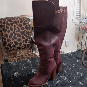 Lucuana Burgundy Overl Knee-High Boots